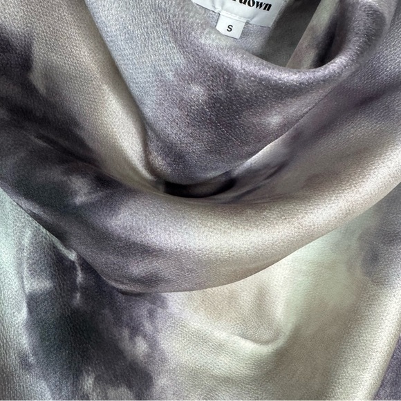 Revolve Superdown Krystal Slit Midi Dress in Grey Tie Dye Size S - Picture 10 of 12